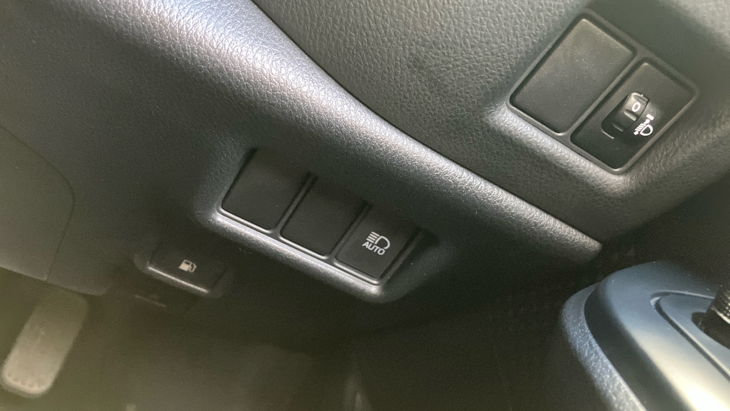 Used Toyota C-HR 2021 for sale - 76557275: Photo 47