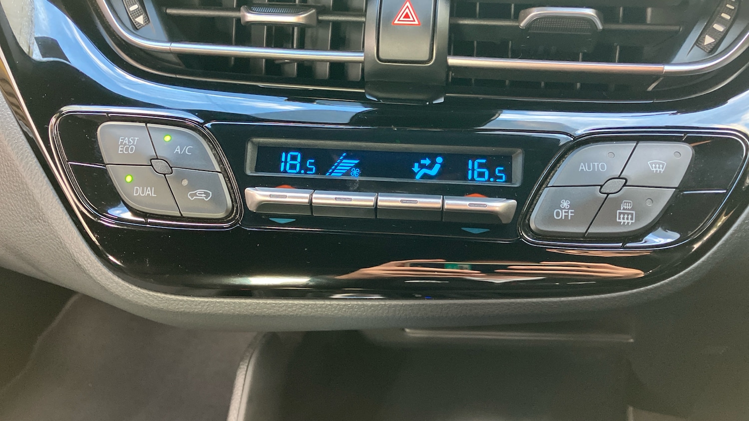 Used Toyota C-HR 2021 for sale - 76557275: Photo 50