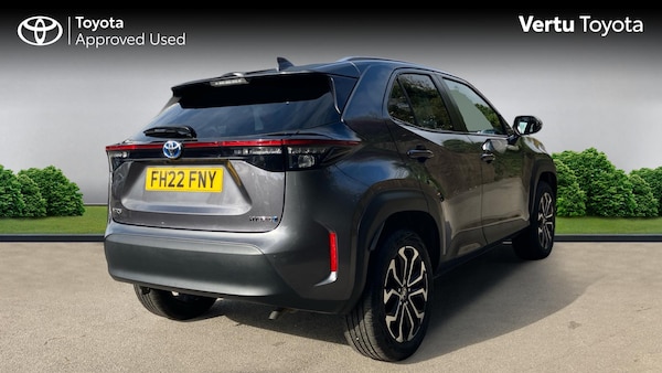 Used Toyota Yaris Cross 2022 for sale - 76131170: Photo 2