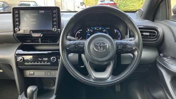 Used Toyota Yaris Cross 2022 for sale - 76131170: Photo 8