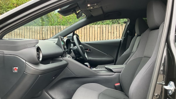 Used Toyota C-HR 2025 for sale - 75661782: Photo 10