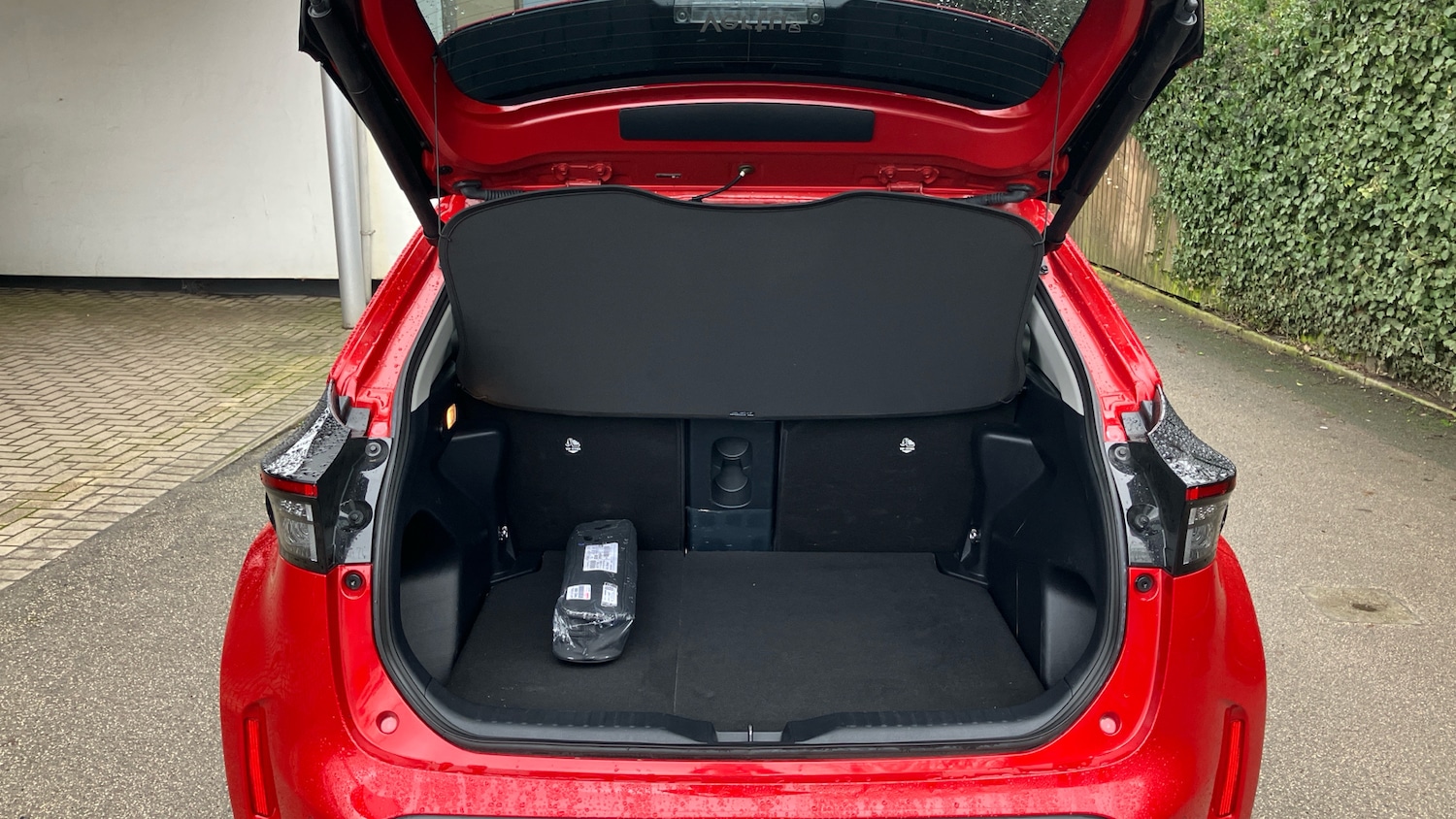 Used Toyota Yaris Cross 2023 for sale - 77918443: Photo 14