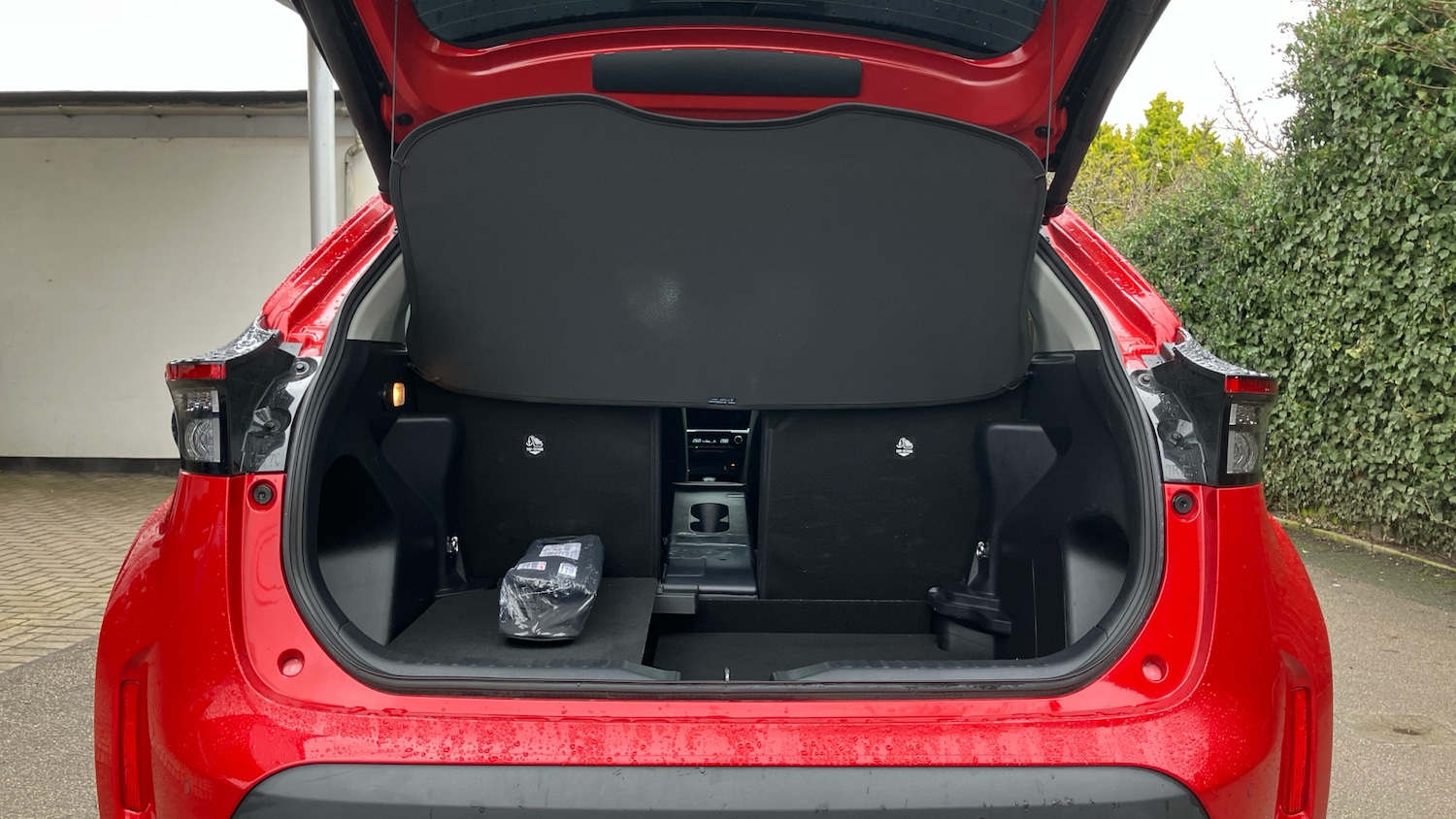 Used Toyota Yaris Cross 2023 for sale - 77918443: Photo 31