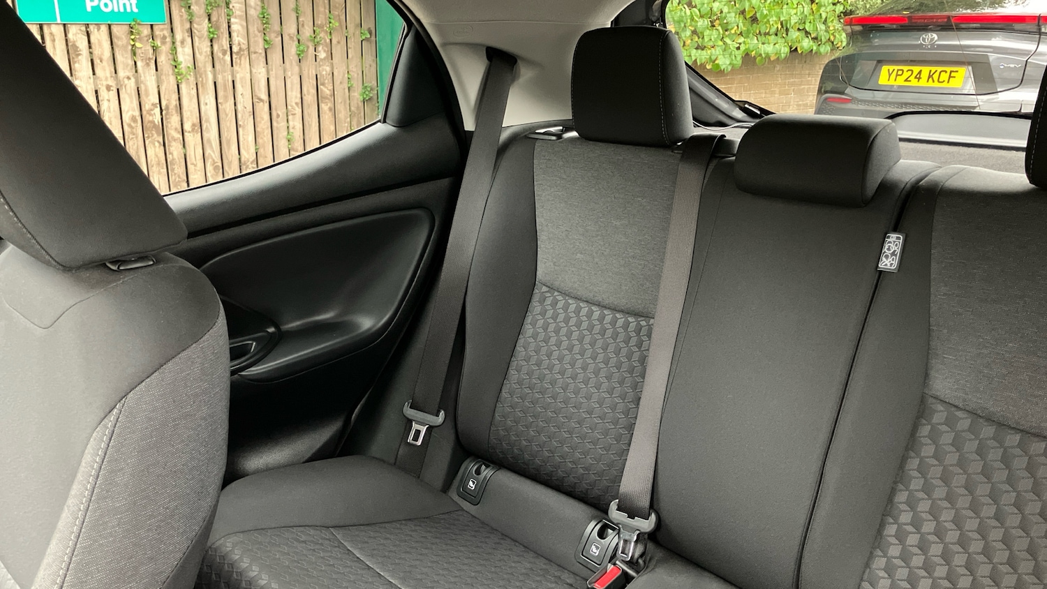 Used Toyota Yaris 2023 for sale - 76028010: Photo 20
