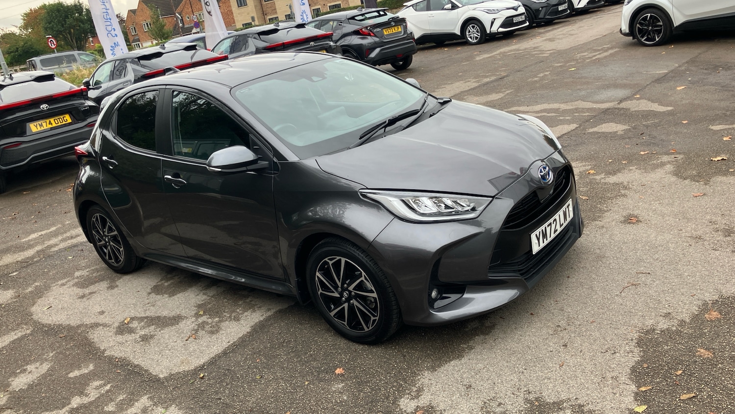 Used Toyota Yaris 2023 for sale - 76028010: Photo 29