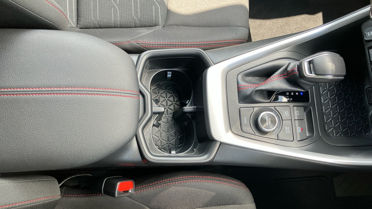 Used Toyota RAV4 2025 for sale - 76905945: Photo 38