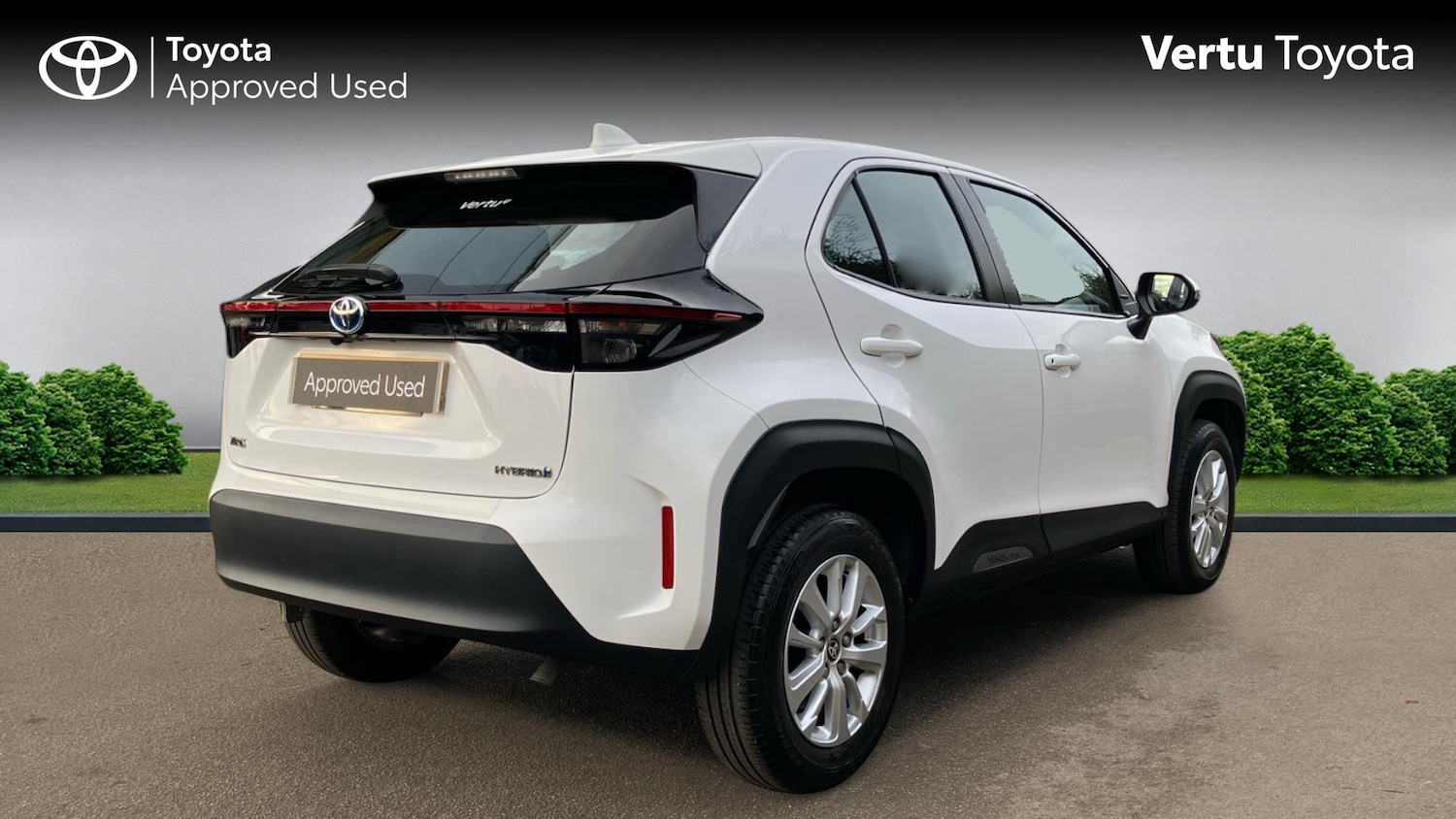 Used Toyota Yaris Cross 2022 for sale - 77262210: Photo 2