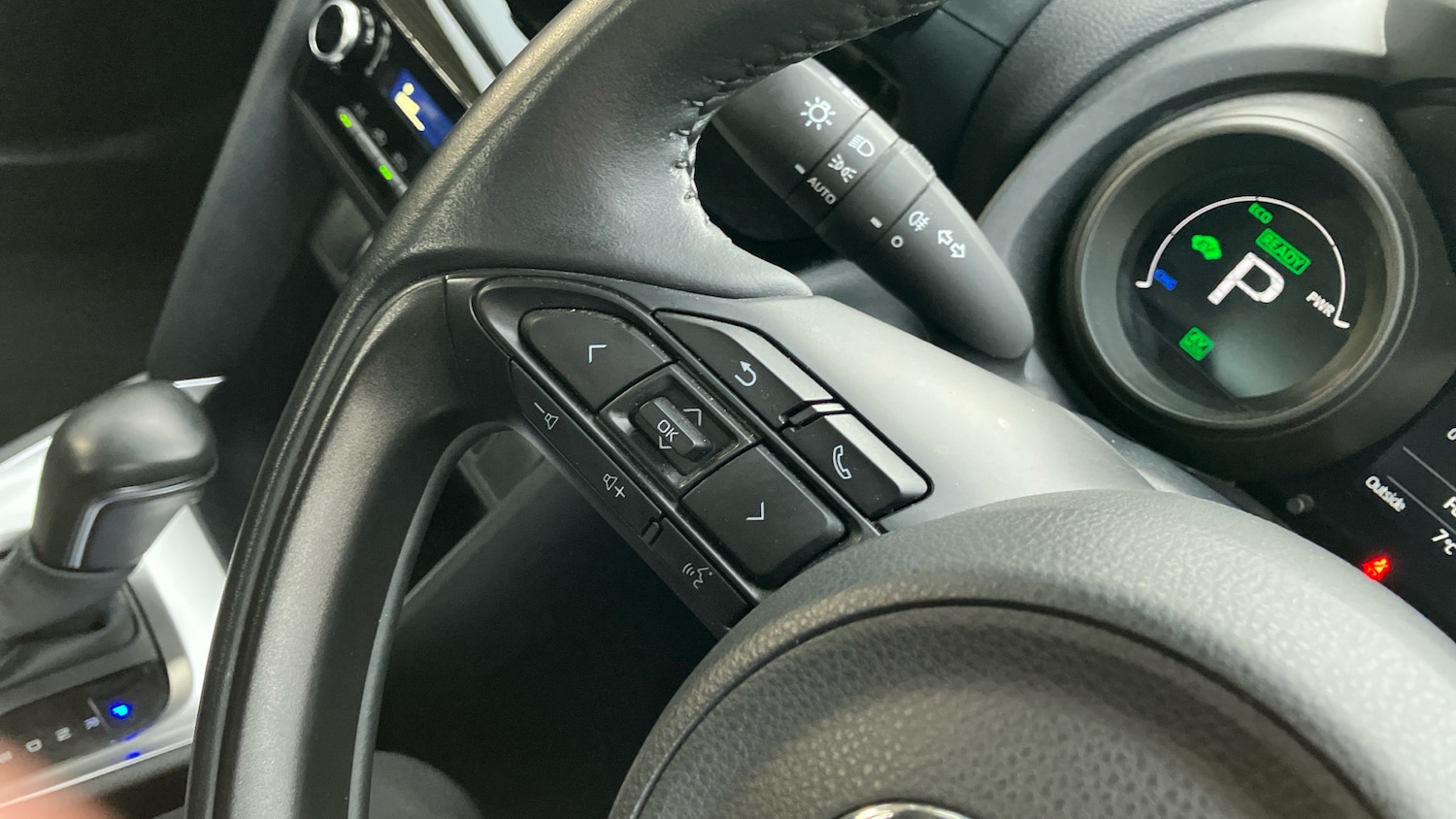 Used Toyota Yaris Cross 2022 for sale - 77262210: Photo 31