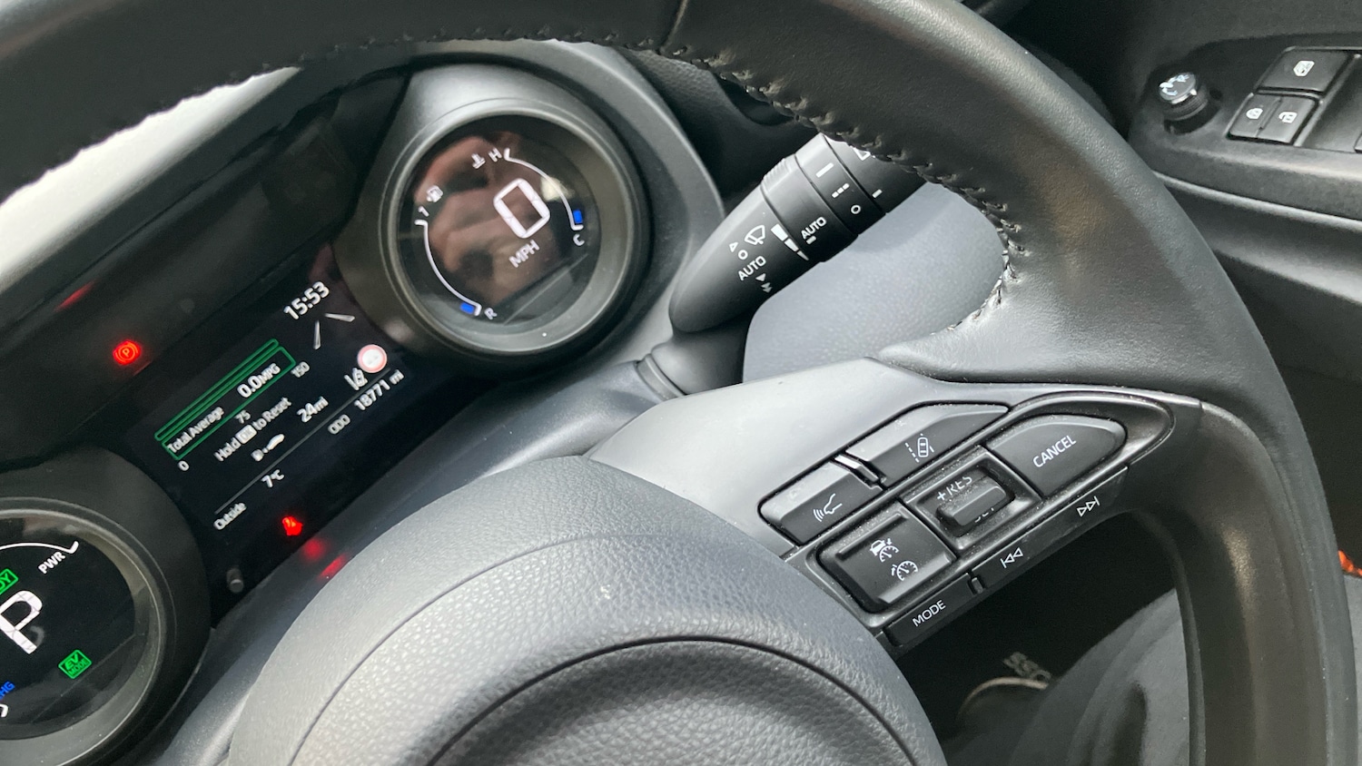 Used Toyota Yaris Cross 2022 for sale - 77262210: Photo 32