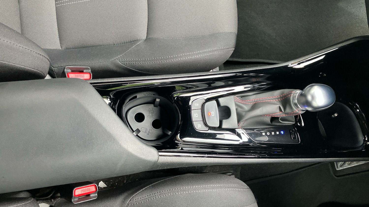 Used Toyota C-HR 2023 for sale - 76089022: Photo 35