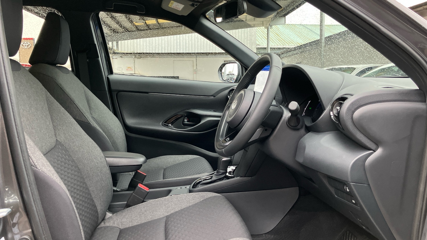 Used Toyota Yaris Cross 2025 for sale - 77380614: Photo 11