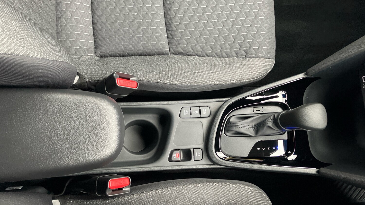 Used Toyota Yaris Cross 2025 for sale - 77380614: Photo 37