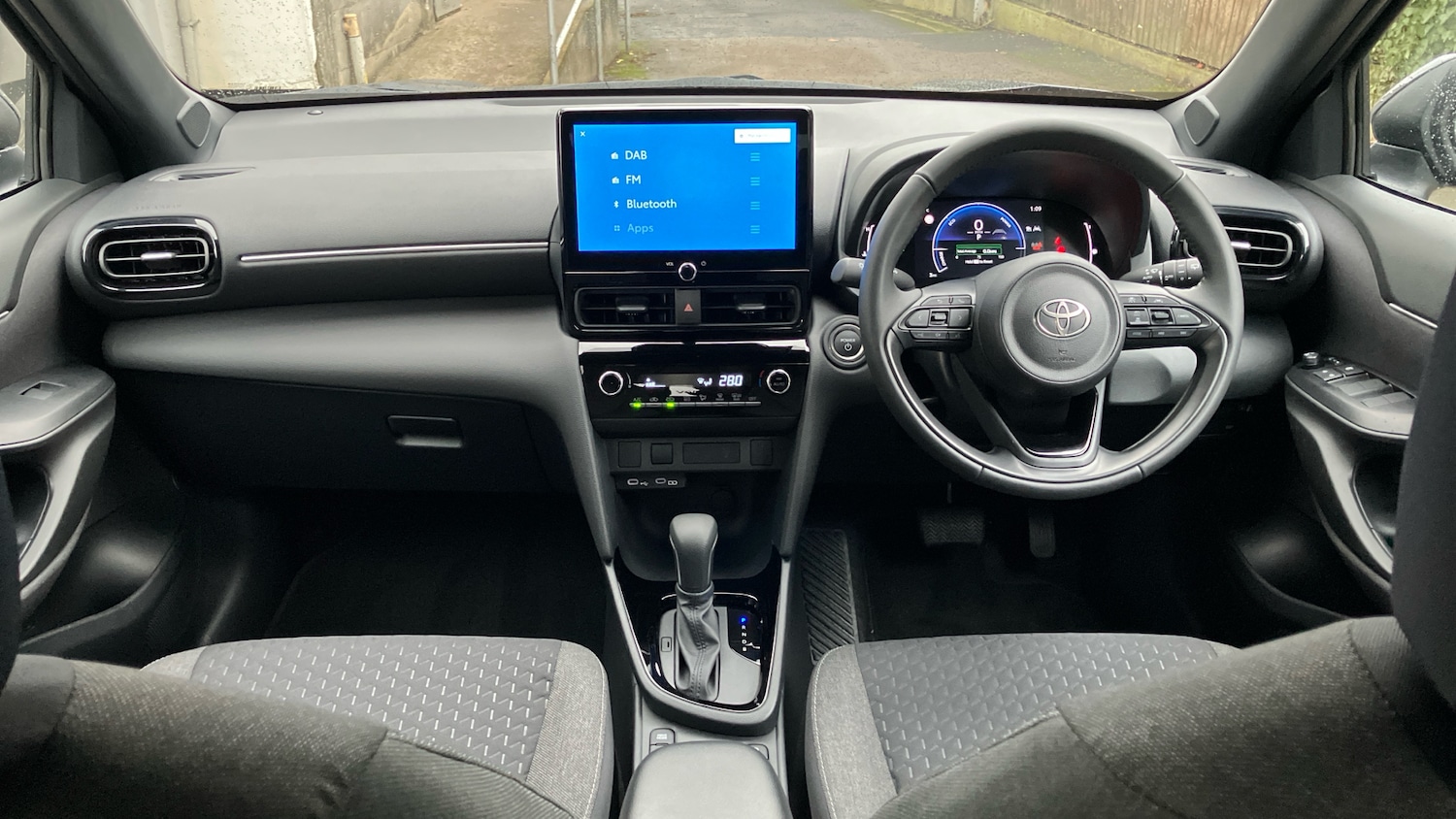 Used Toyota Yaris Cross 2025 for sale - 77380614: Photo 5