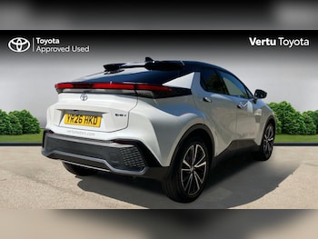 Used Toyota C-HR 2026 for sale - 78994919: Photo