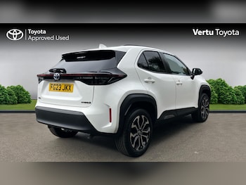 Used Toyota Yaris Cross 2023 for sale - 78015144: Photo