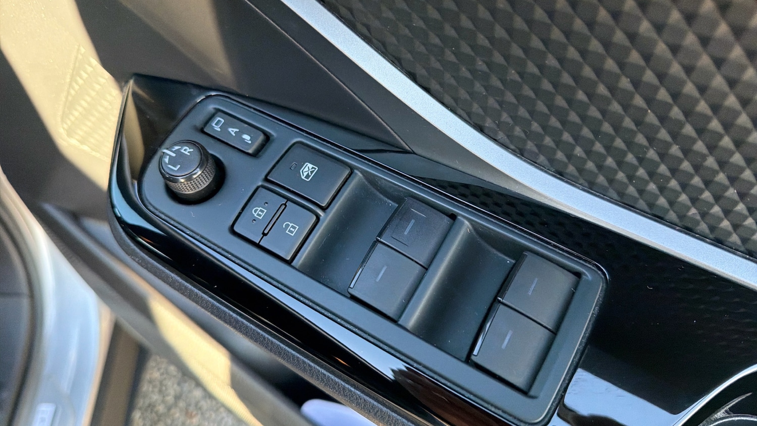 Used Toyota C-HR 2022 for sale - 77420115: Photo 26