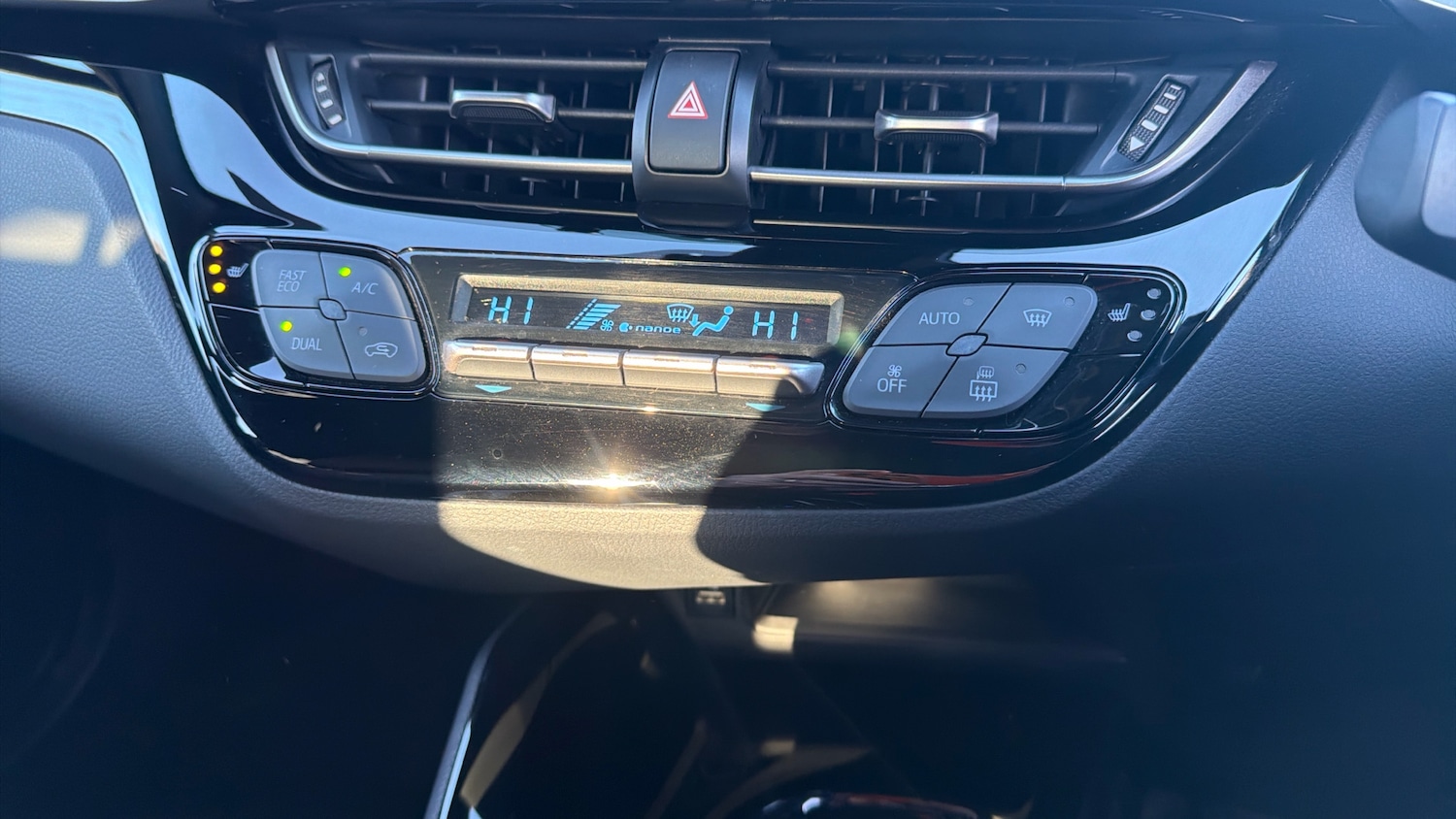 Used Toyota C-HR 2022 for sale - 77420115: Photo 30