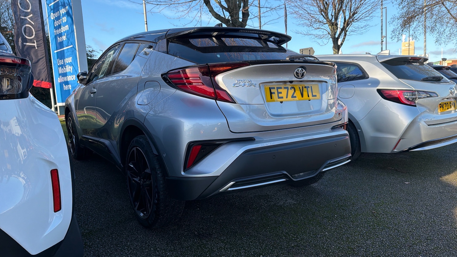 Used Toyota C-HR 2022 for sale - 77420115: Photo 4