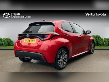 Used Toyota Yaris 2024 for sale - 77676180: Photo