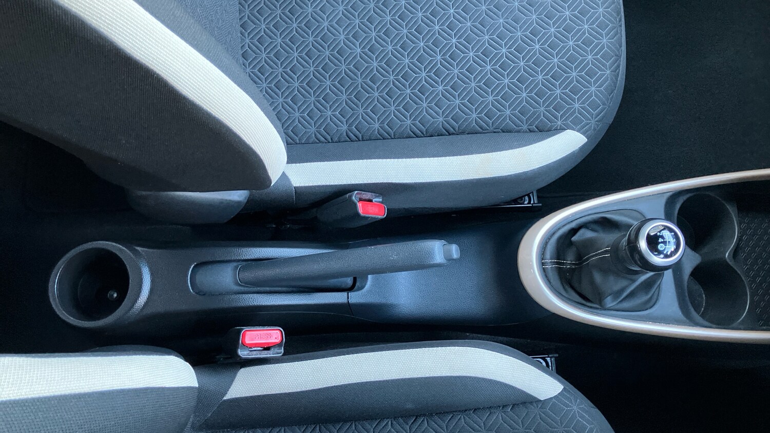 Used Toyota Aygo X 2022 for sale - 76833939: Photo 34