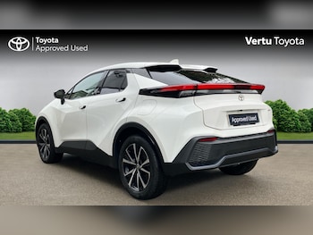 Used Toyota C-HR 2024 for sale - 77079459: Photo