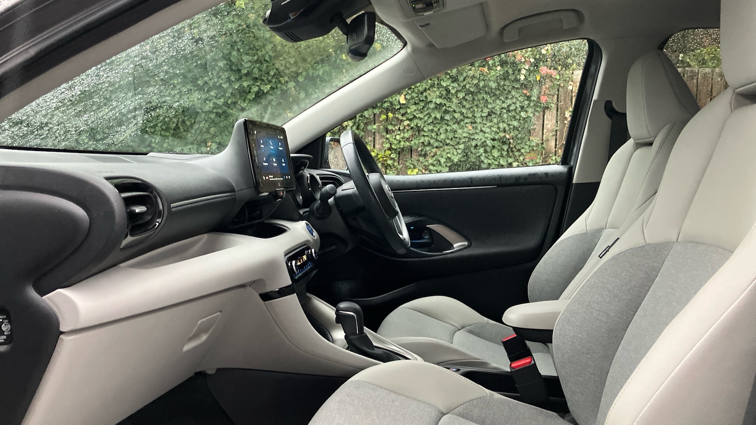 Used Toyota Yaris 2022 for sale - 76638581: Photo 10