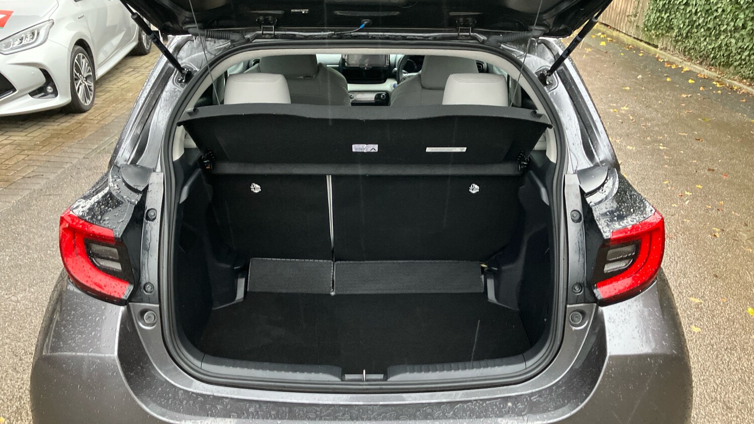 Used Toyota Yaris 2022 for sale - 76638581: Photo 14