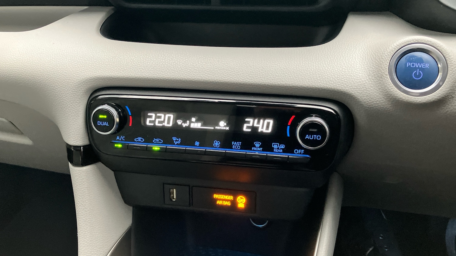 Used Toyota Yaris 2022 for sale - 76638581: Photo 35