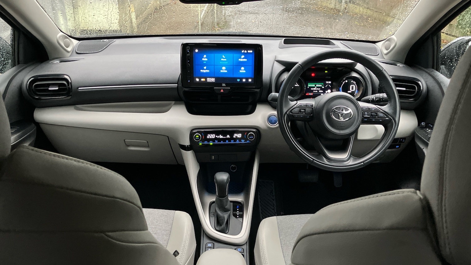 Used Toyota Yaris 2022 for sale - 76638581: Photo 5