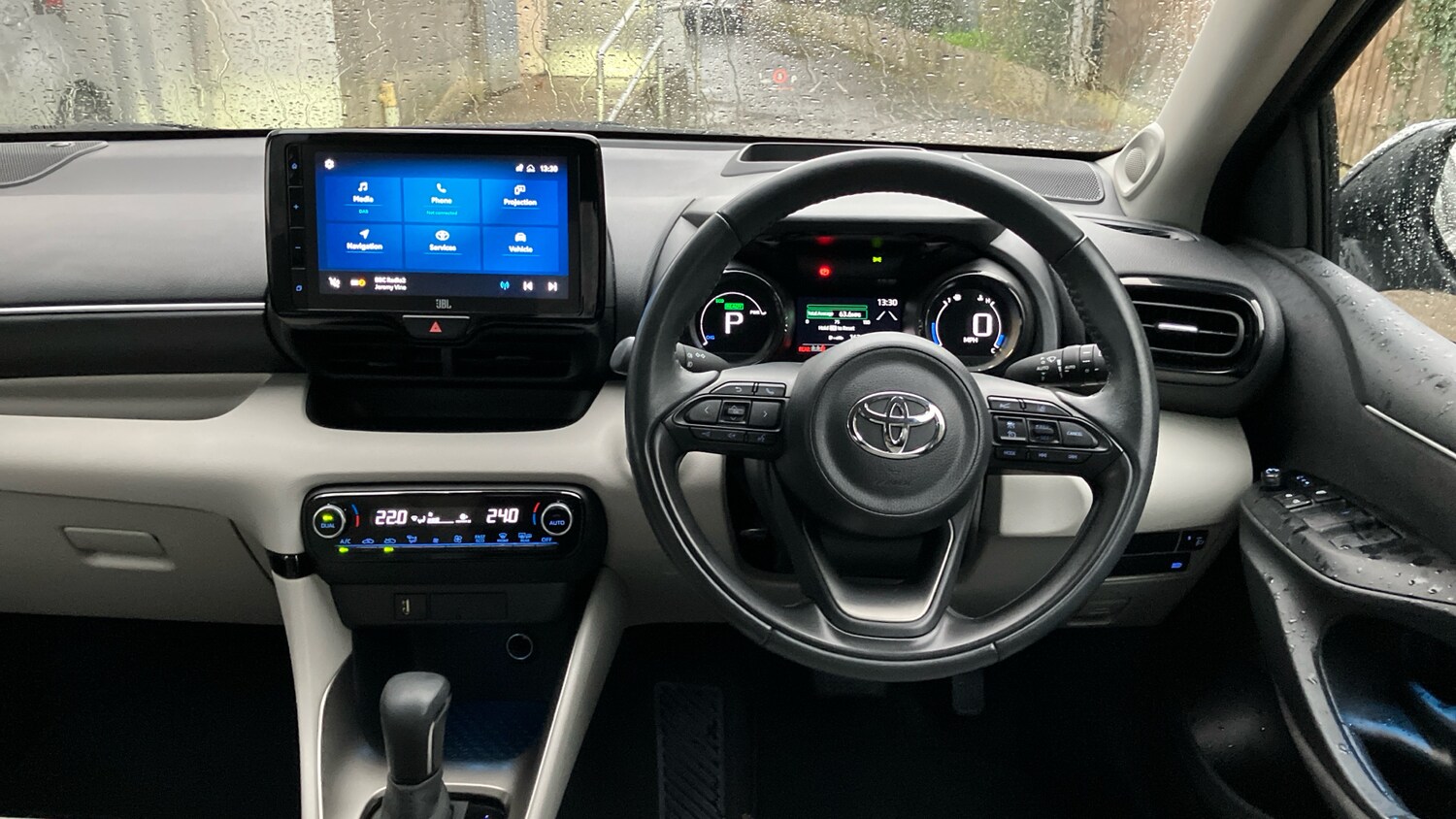 Used Toyota Yaris 2022 for sale - 76638581: Photo 6