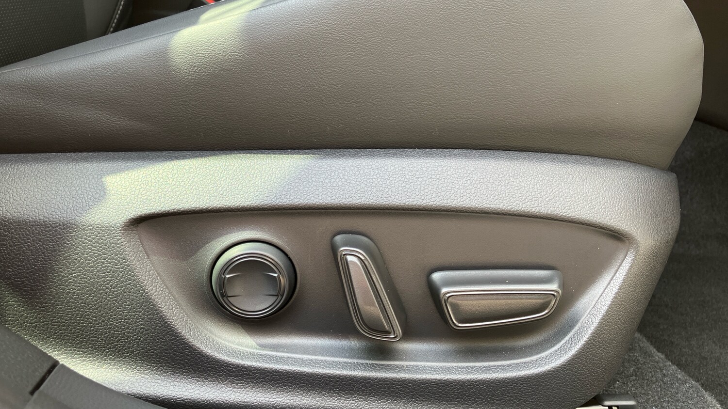 Used Toyota Prius 2025 for sale - 76588957: Photo 32