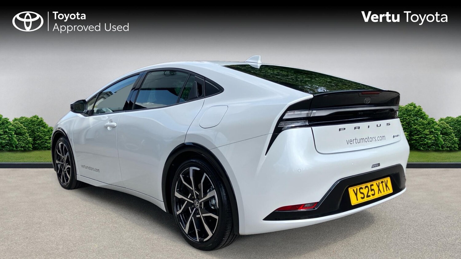 Used Toyota Prius 2025 for sale - 76588957: Photo 4