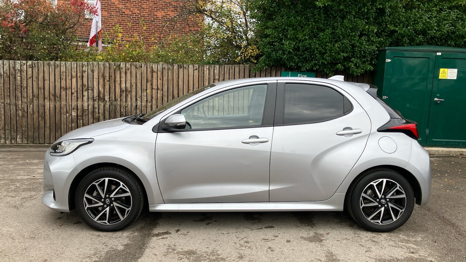 Used Toyota Yaris 2022 for sale - 76517912: Photo 17