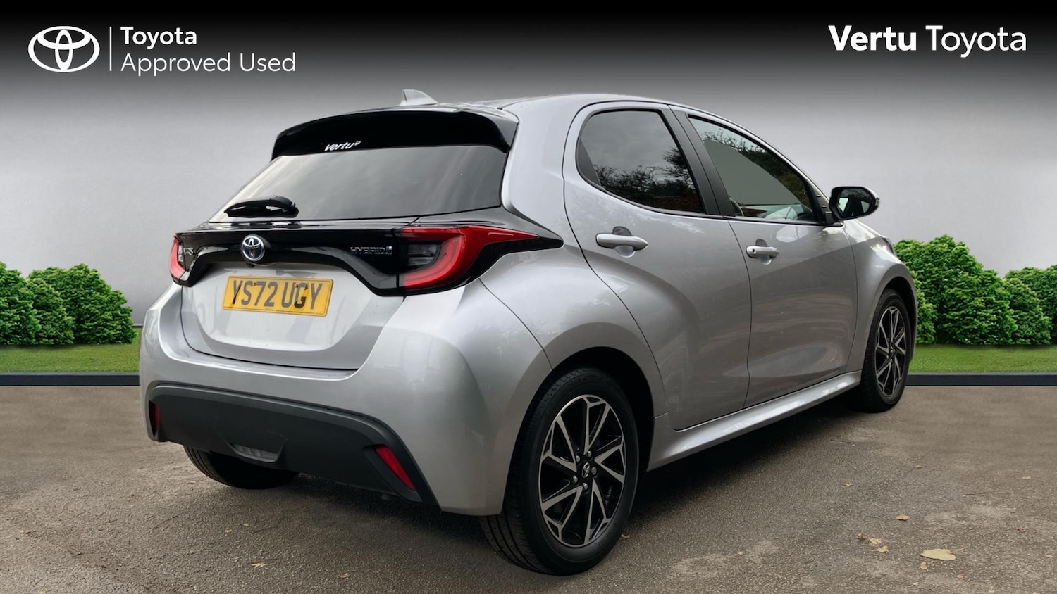 Used Toyota Yaris 2022 for sale - 76517912: Photo 2