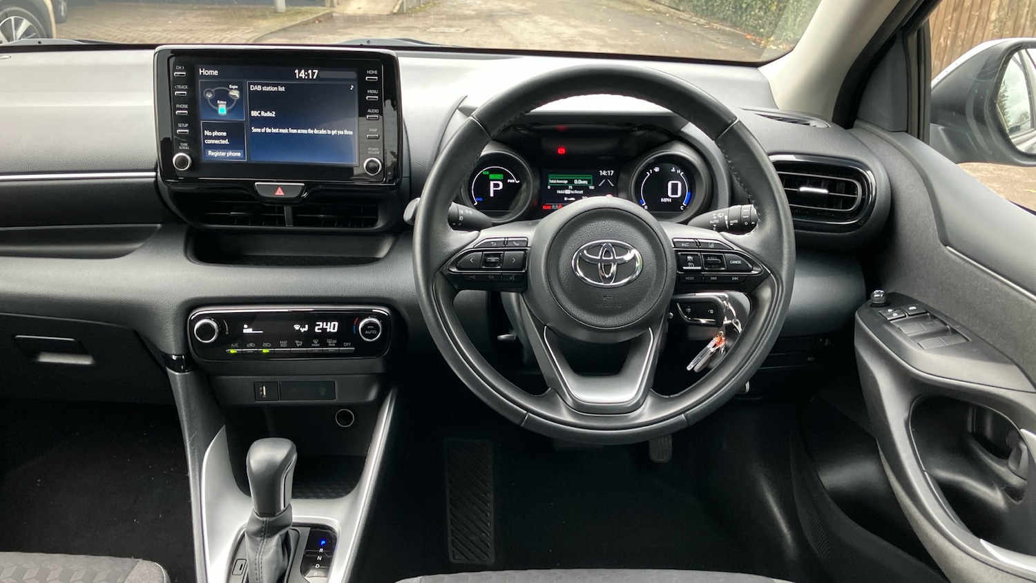 Used Toyota Yaris 2022 for sale - 76517912: Photo 6