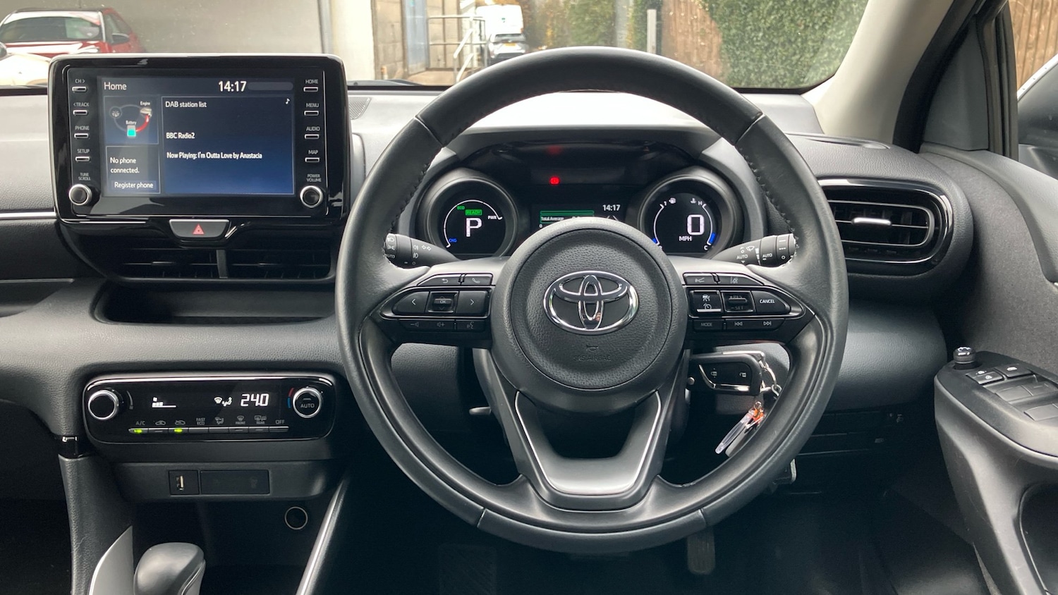 Used Toyota Yaris 2022 for sale - 76517912: Photo 8