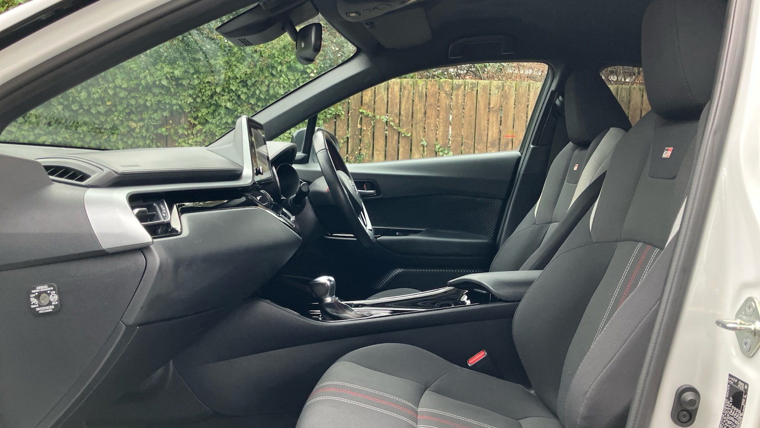 Used Toyota C-HR 2022 for sale - 77286122: Photo 10