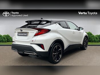 Used Toyota C-HR 2022 for sale - 77286122: Photo