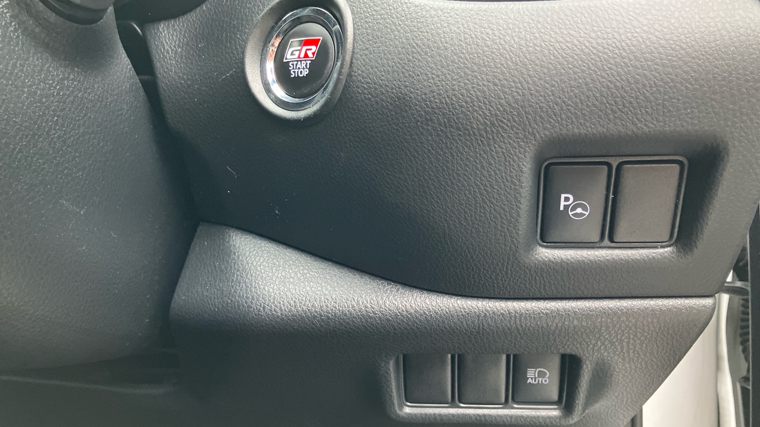 Used Toyota C-HR 2022 for sale - 77286122: Photo 32