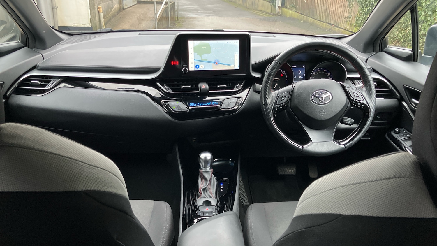 Used Toyota C-HR 2022 for sale - 77286122: Photo 5