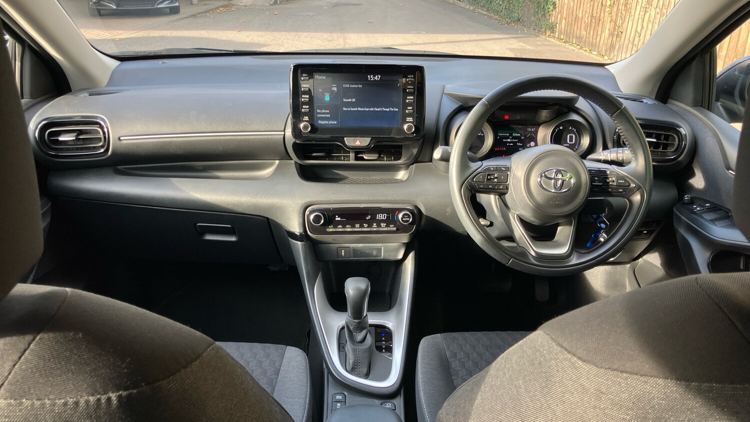 Used Toyota Yaris 2023 for sale - 76146477: Photo 5