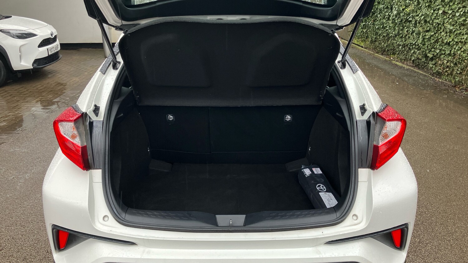 Used Toyota C-HR 2019 for sale - 77915865: Photo 14