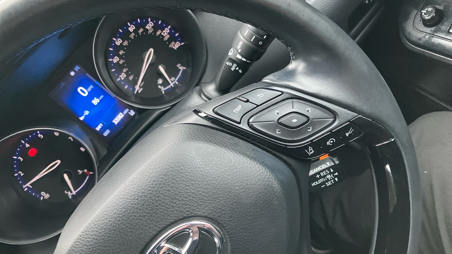 Used Toyota C-HR 2019 for sale - 77915865: Photo 33