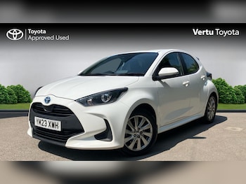 Used Toyota Yaris 2023 for sale - 79102355: Photo