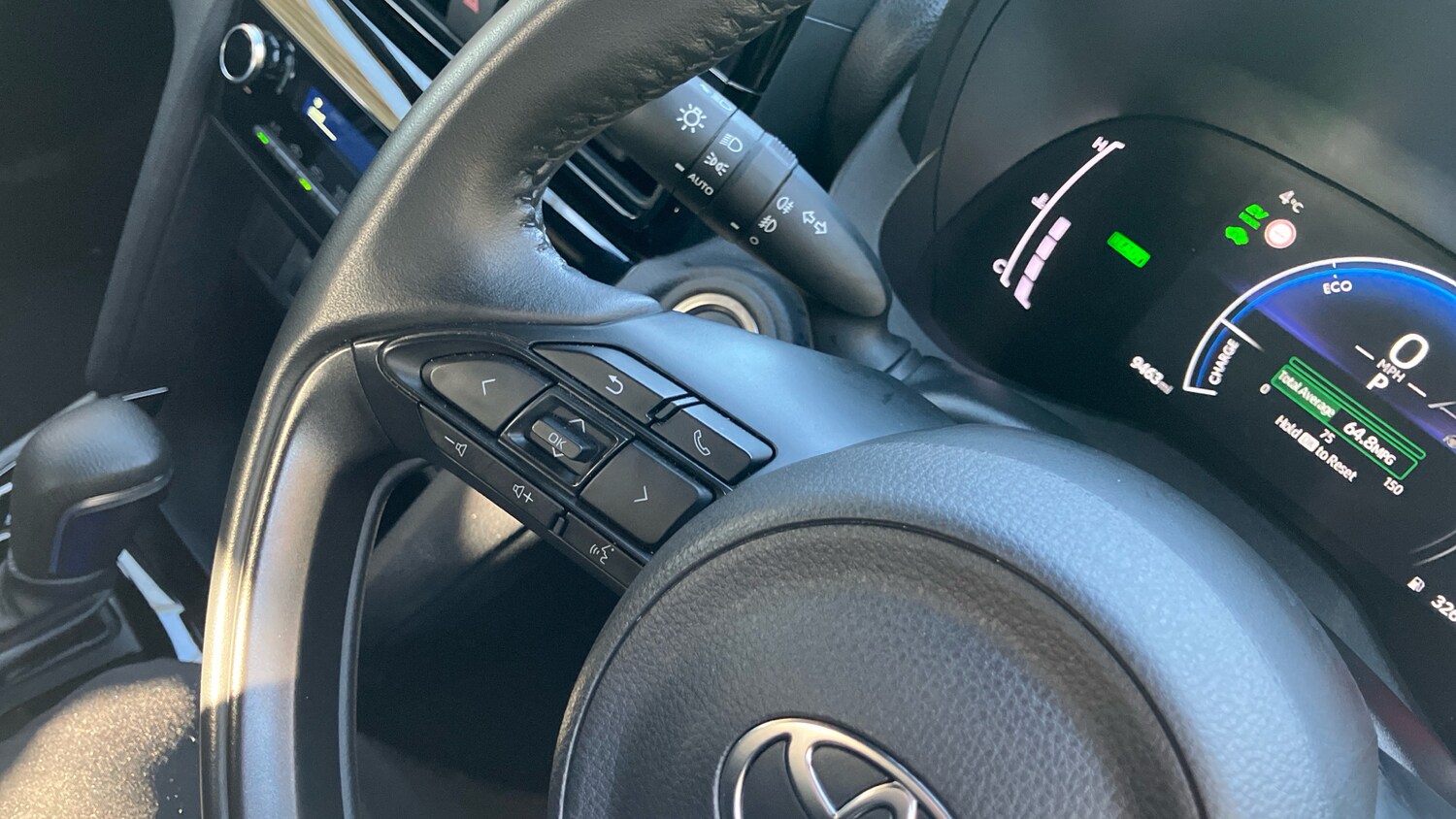 Used Toyota Yaris Cross 2025 for sale - 76681615: Photo 33