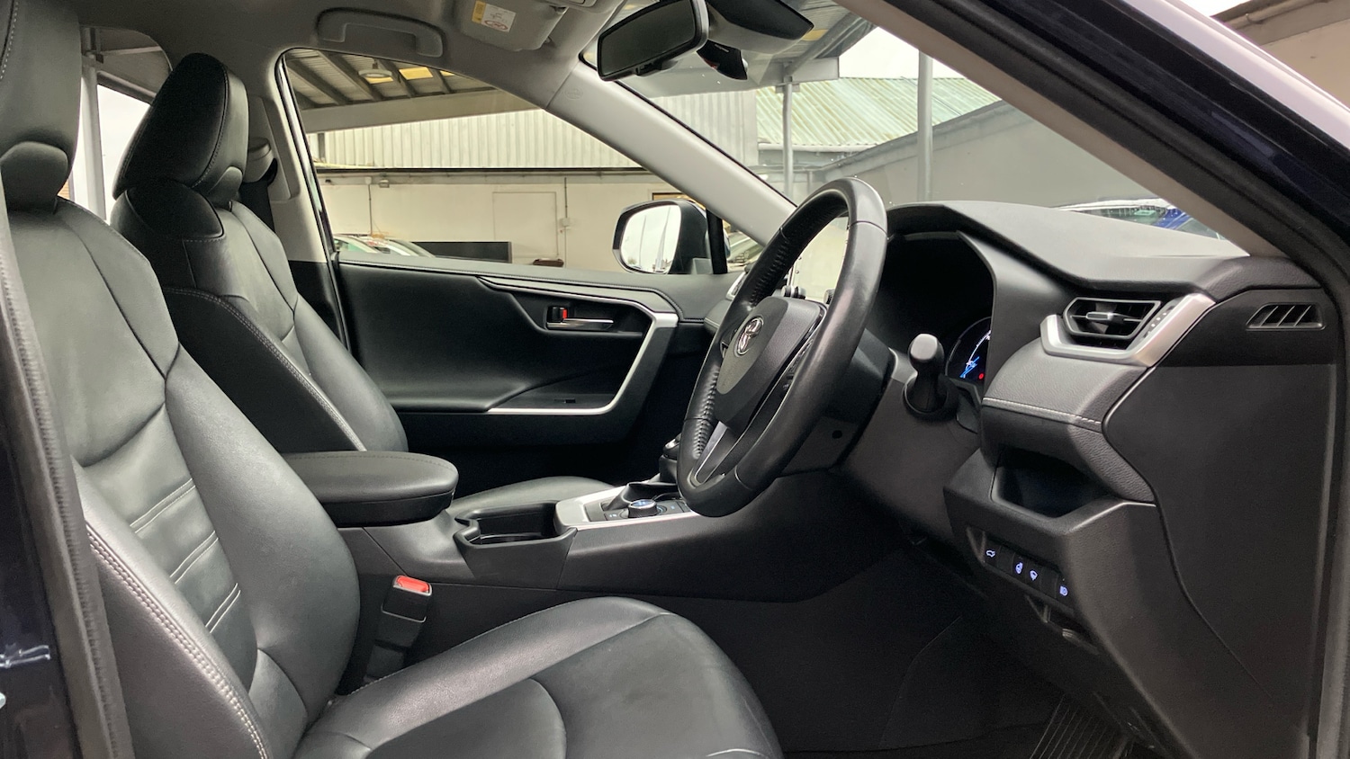 Used Toyota RAV4 2022 for sale - 77137458: Photo 11