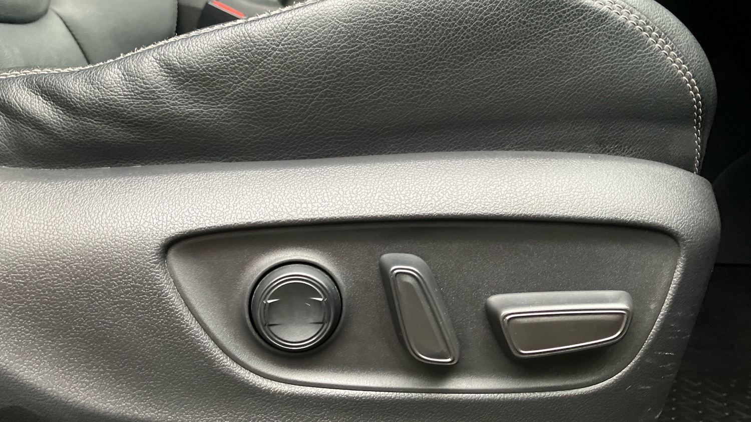 Used Toyota RAV4 2022 for sale - 77137458: Photo 32