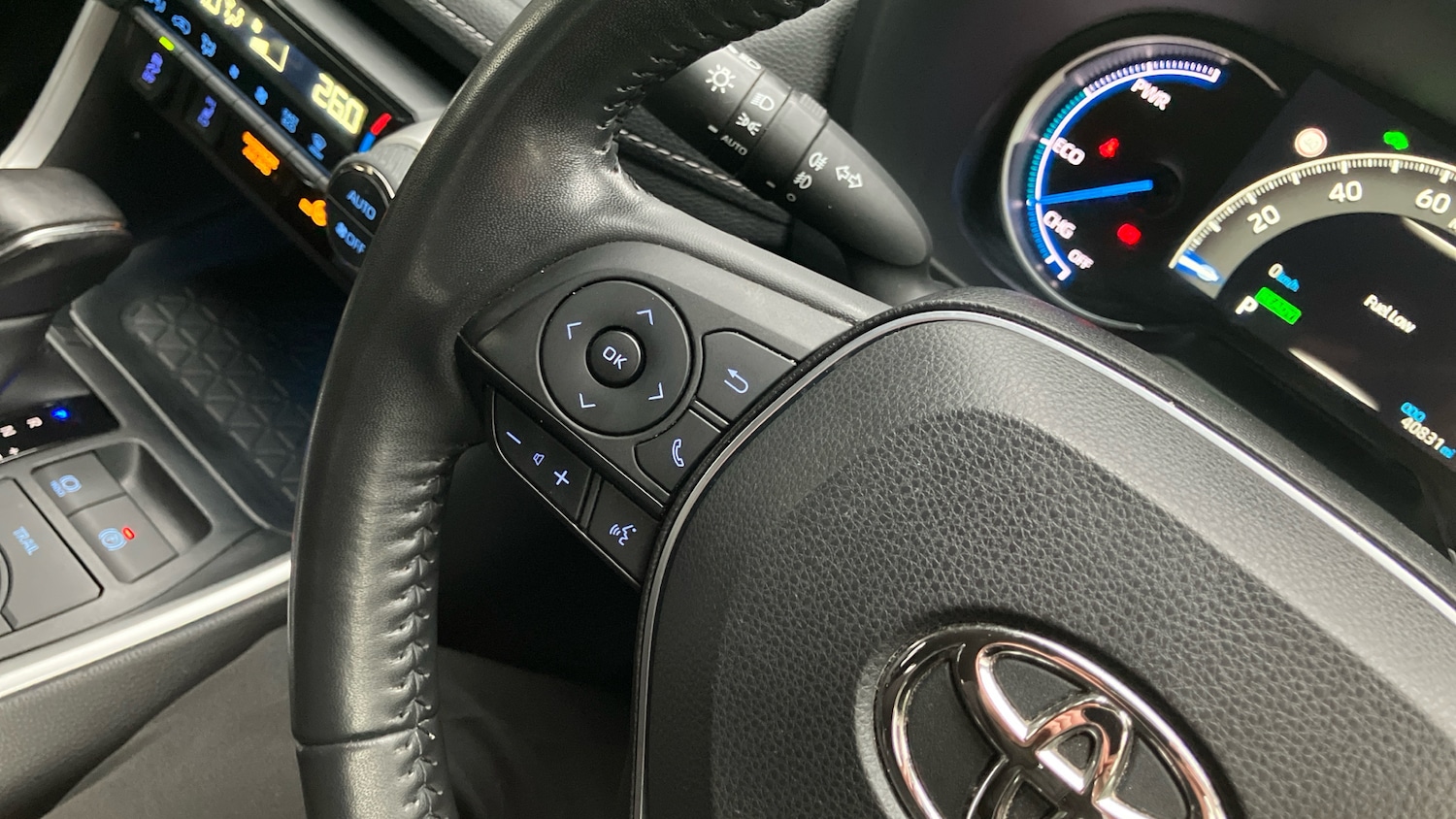 Used Toyota RAV4 2022 for sale - 77137458: Photo 34