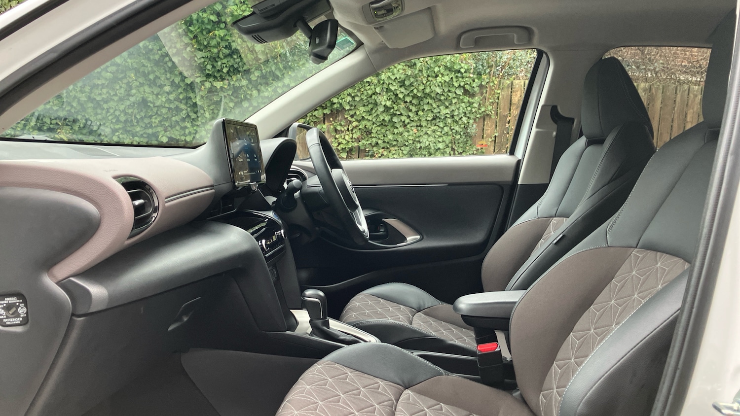 Used Toyota Yaris Cross 2024 for sale - 77544593: Photo 10