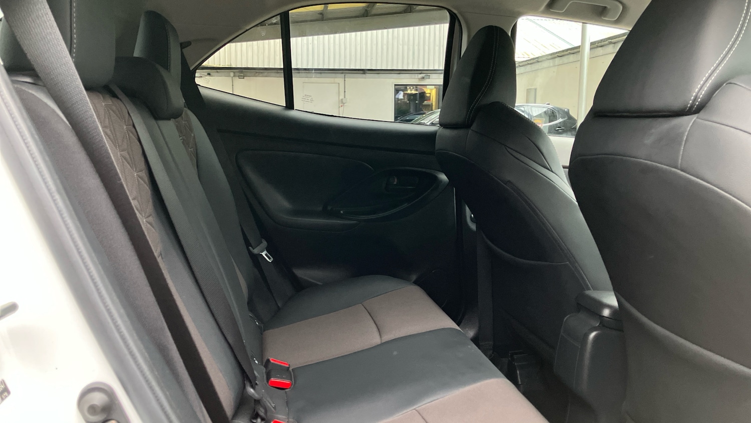 Used Toyota Yaris Cross 2024 for sale - 77544593: Photo 12